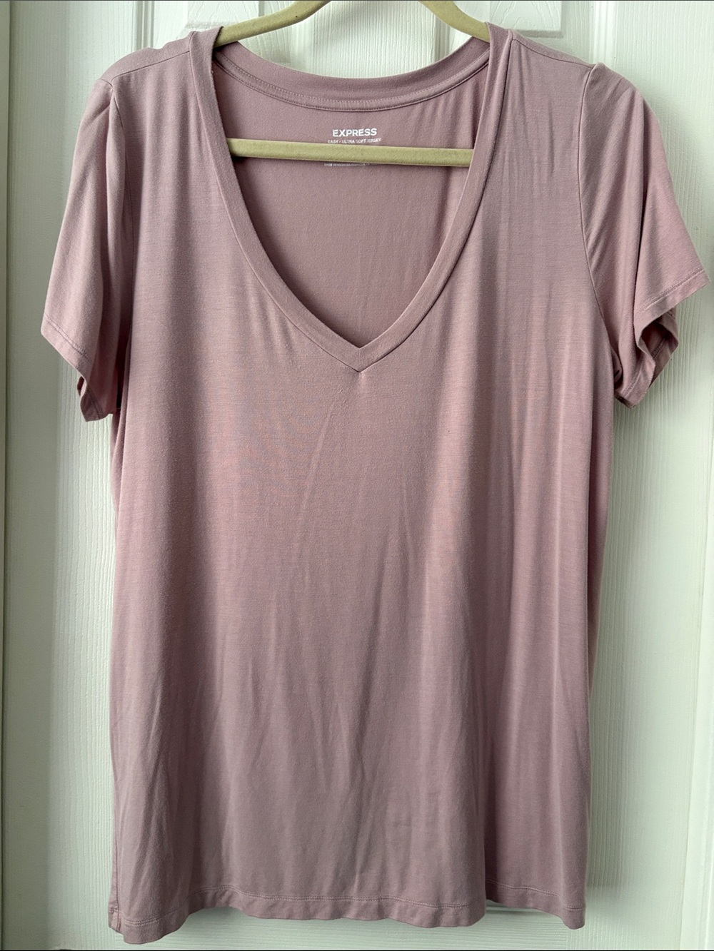 Express Easy tee Mauve Pink V-Neck Short Sleeve top shirt large
